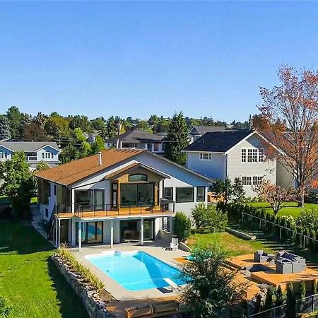 Luxurious 5 Bedroom House With Pool & Sauna West Kelowna Dış mekan fotoğraf