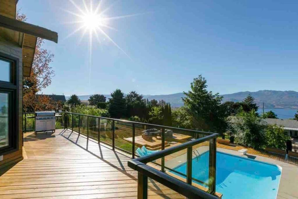 Luxurious 5 Bedroom House With Pool & Sauna West Kelowna Dış mekan fotoğraf