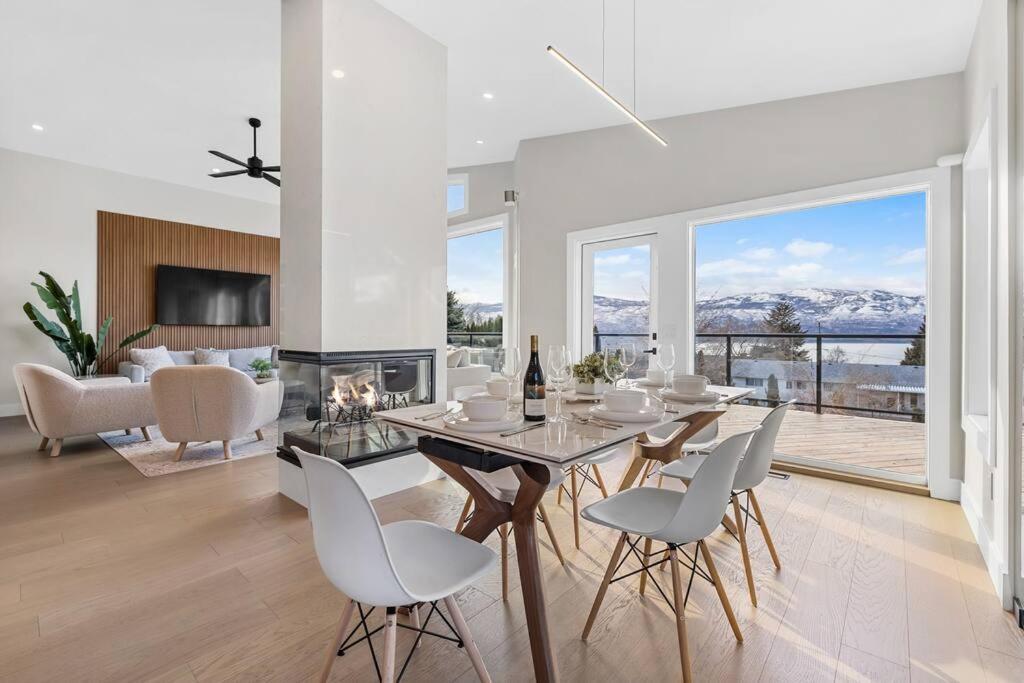 Luxurious 5 Bedroom House With Pool & Sauna West Kelowna Dış mekan fotoğraf